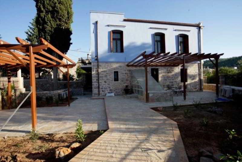 Traditional Hotel Ianthe Véssa Extérieur photo