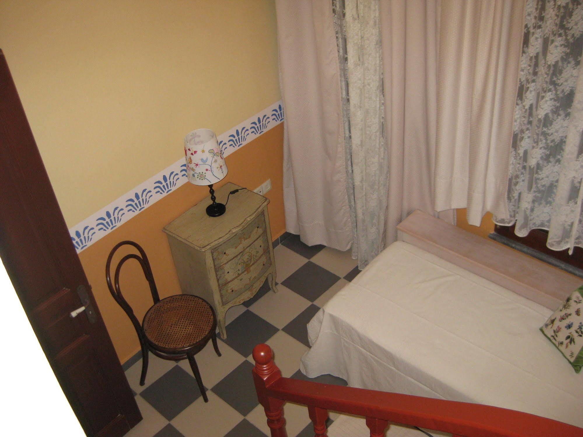 Traditional Hotel Ianthe Véssa Extérieur photo
